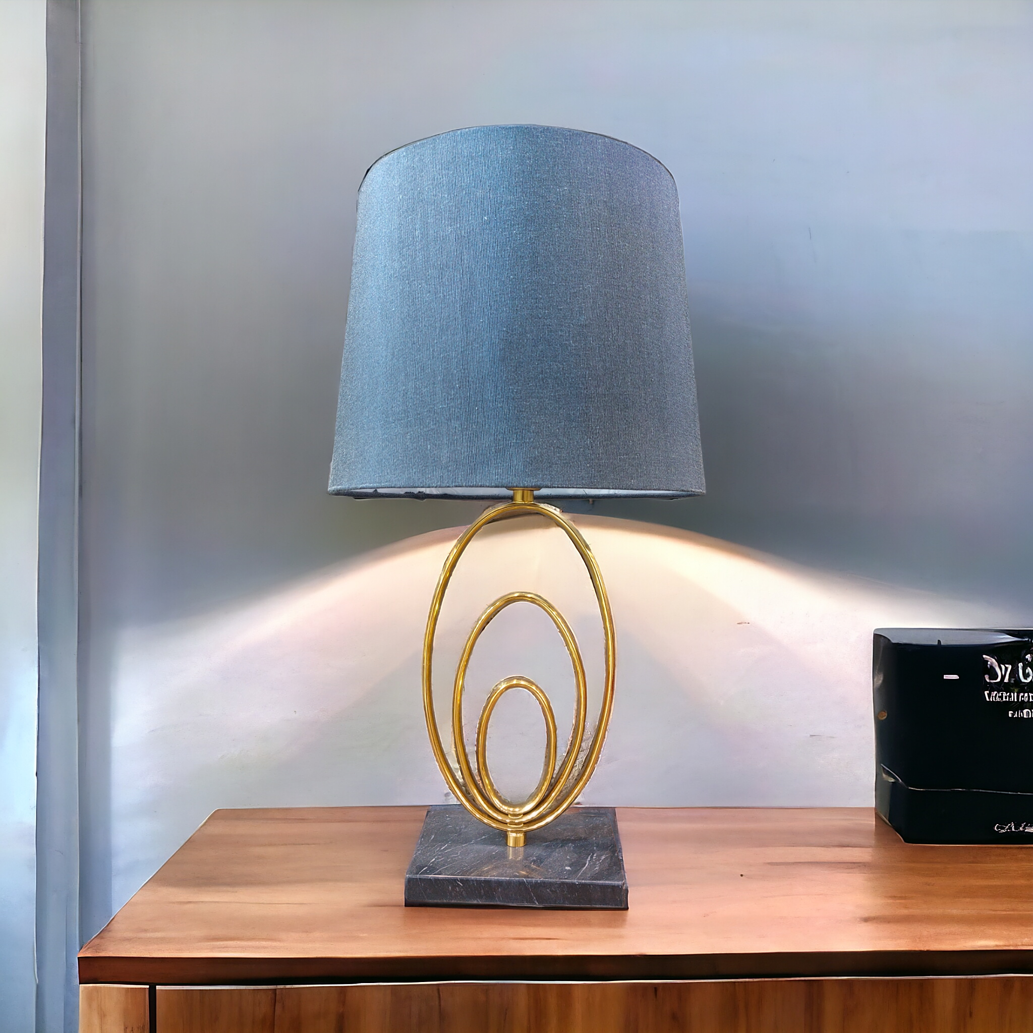 Triple Oval Table Lamp