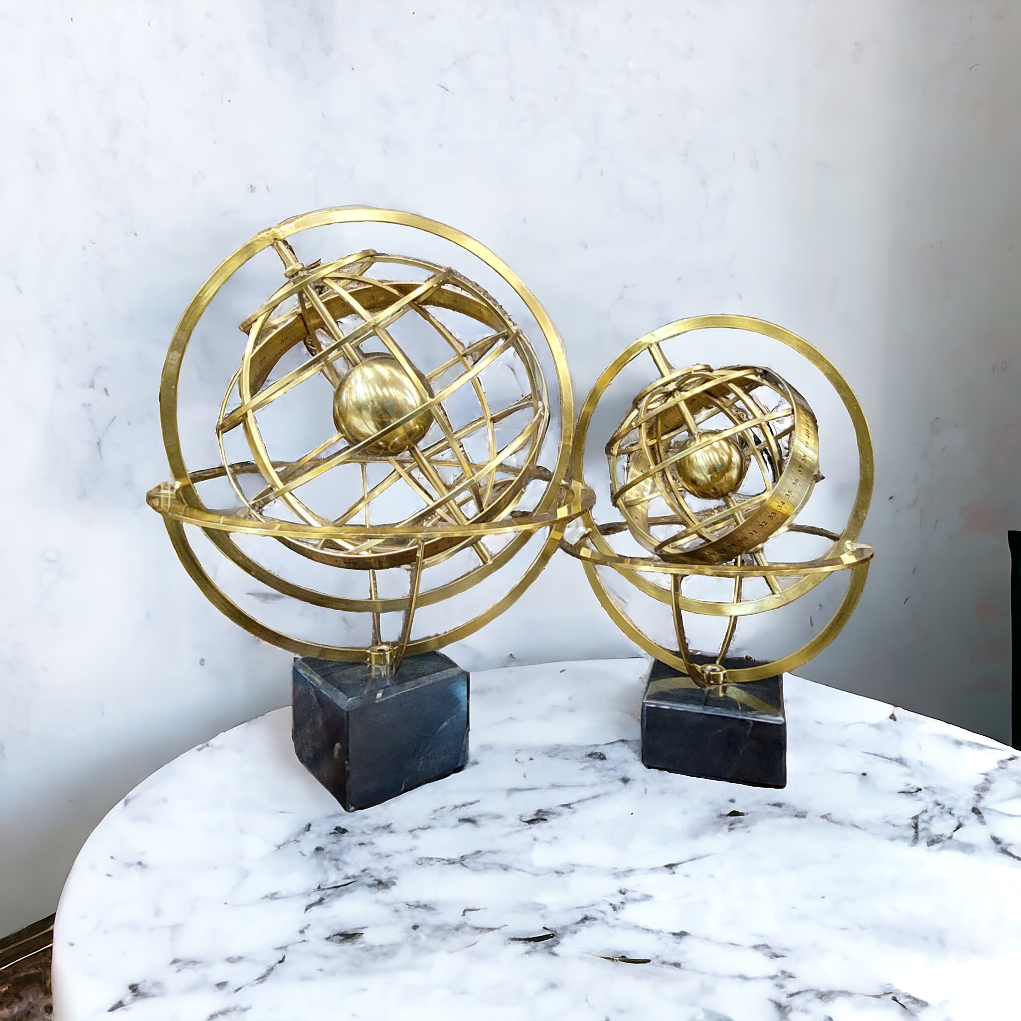 Metal Globe Ornament Set