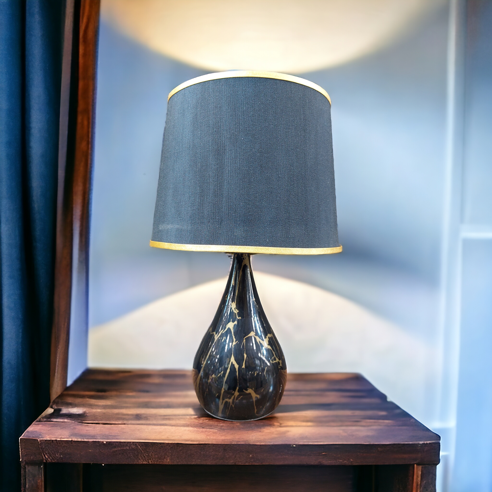 Black and gold marble effect lamp