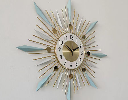 Antique style wall clock