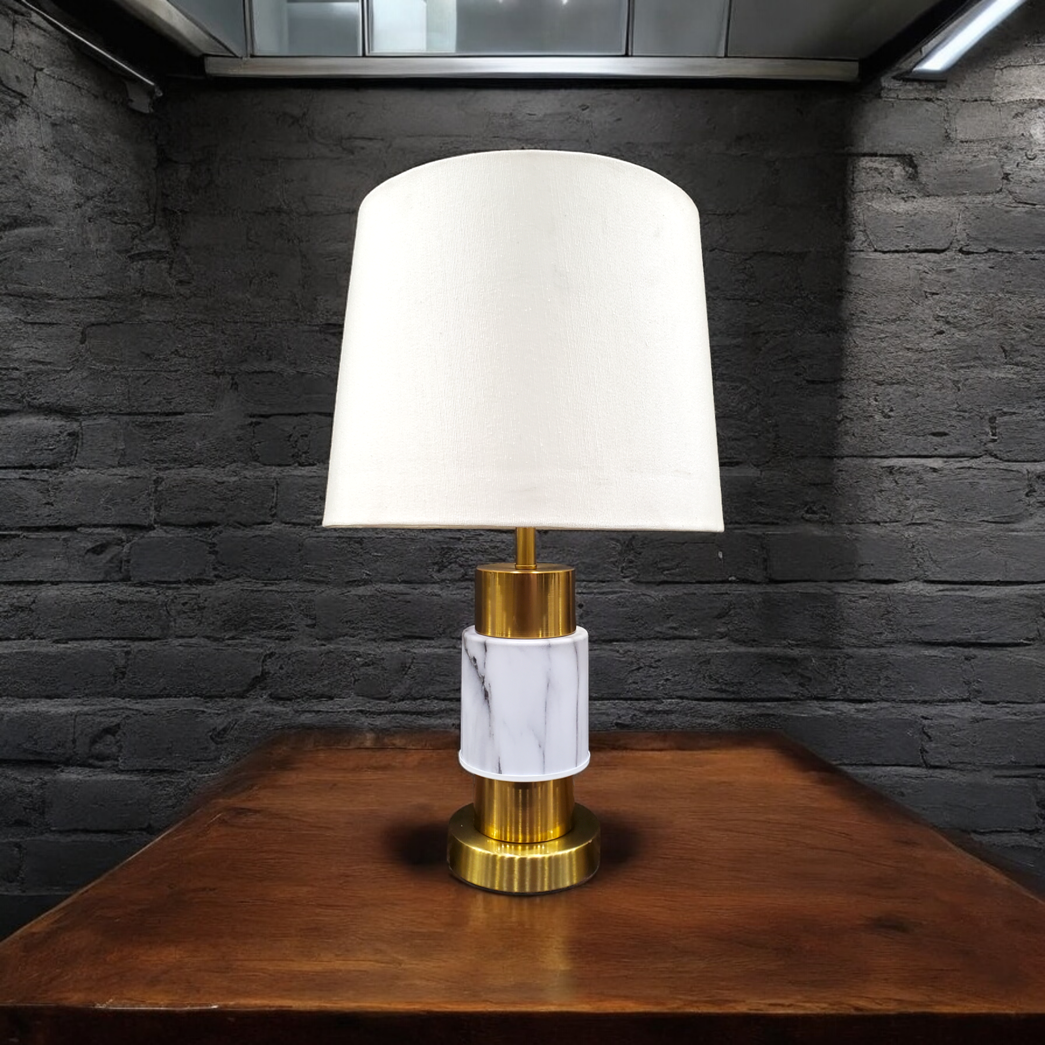 Marble effect metal lamp